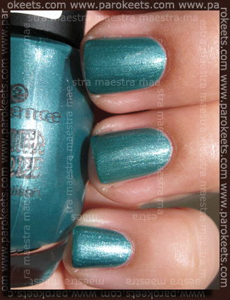 Essence - Summer Of Love - Woodstock Vs. Catrice - Club Tropicana - Palm Leaves