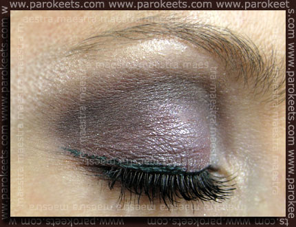 EOTD: Sweetscents: Carbon, Satin Slipper and The She Space: Wilted Roses, Baited Breathe and Alverde - Smaragd gel liner
