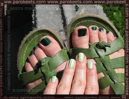 Pedicure: China Glaze - Emerald Sparkle. Manicure: Jessica - Viva La Lime Lights + KonadPedicure: China Glaze - Emerald Sparkle. Manicure: Jessica - Viva La Lime Lights + Konad