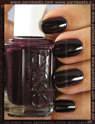 Swatch: Essie Fall 2010 - Velvet Voyeur