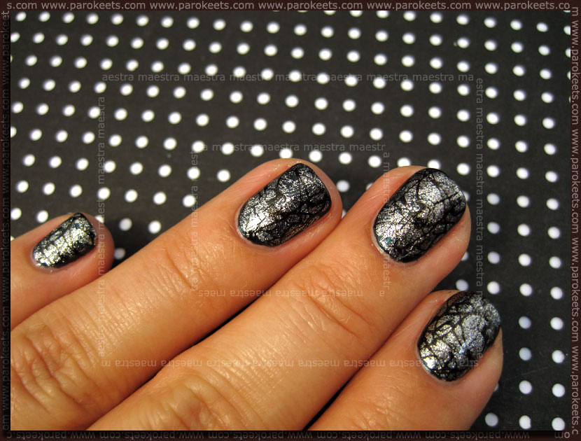 Pirate's manicure: OPI - Silver Shatter over Essie - Dive Bar and Konad - m70 Pirate's manicure: OPI - Silver Shatter over Essie - Dive Bar and Konad - m70