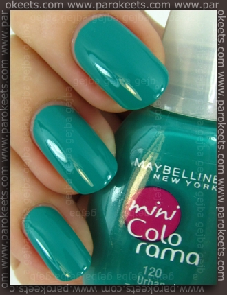 Maybelline mini Colorama: Urban Turquoise Maybelline mini Colorama: Urban Turquoise swatch