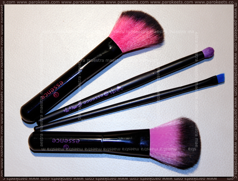 Review: Essence brushes