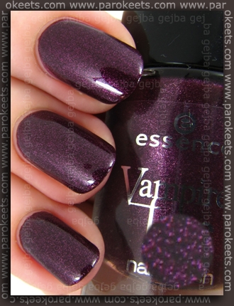Essence Vampire's Love - True Love Essence Vampire's Love - True Love swatch