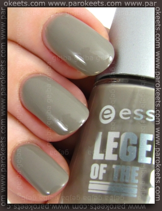 Essence Legends Of The Sky TE - I Wear My Flying Goggles At Night nail polish Essence Legends Of The Sky TE - I Wear My Flying Goggles At Night swatch