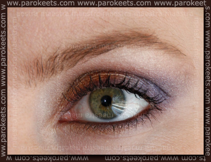 Avon - True Colour - Glitz & Glamour (Make up Look by Maestra) Avon - True Colour - Glitz & Glamour (Make up Look by Maestra)