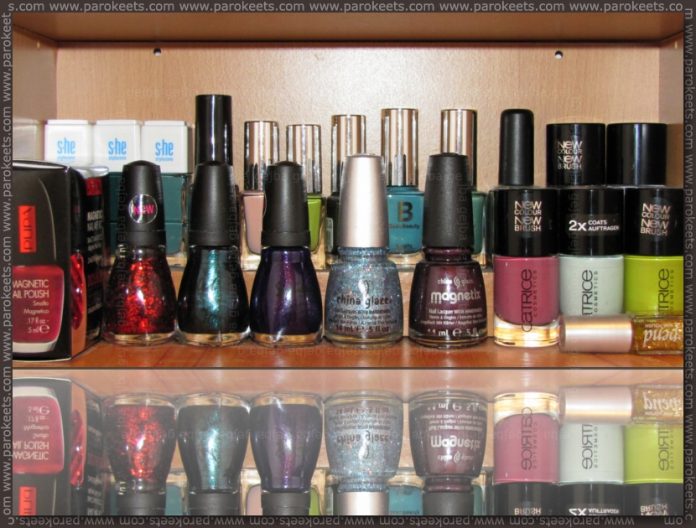 Waiting_to_be_swatched_01