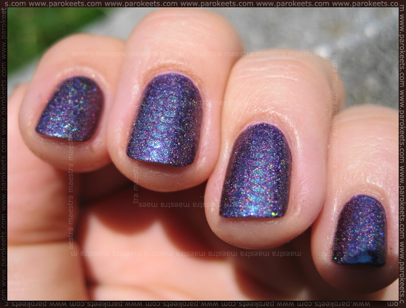 Fish Scale Duochrome and Holographic Manicure