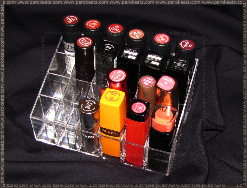 Lipstick stand
