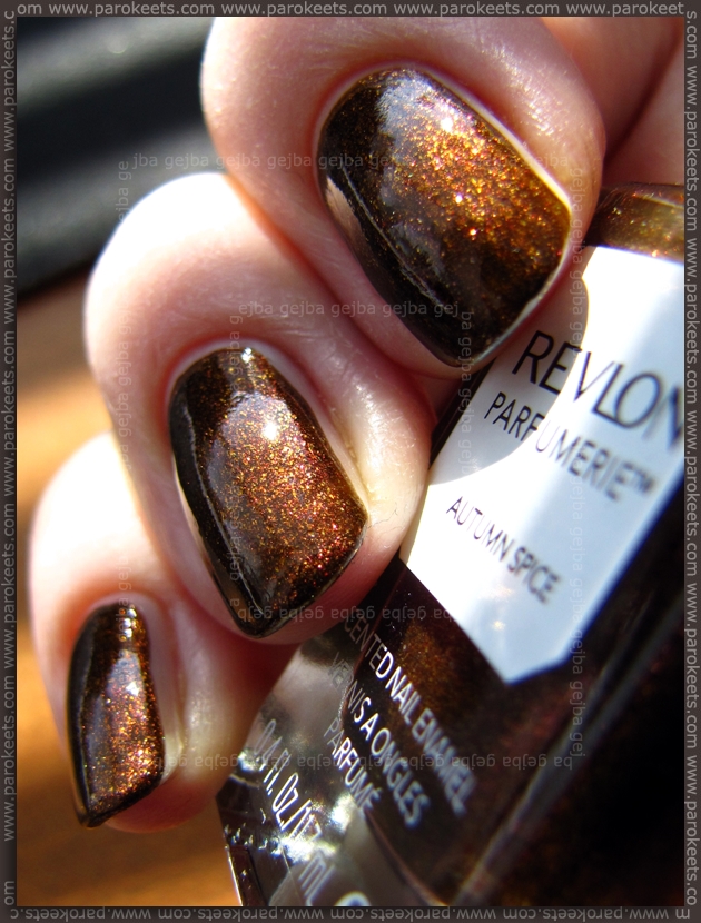 Revlon Parfumerie Autumn Spice sun swatch