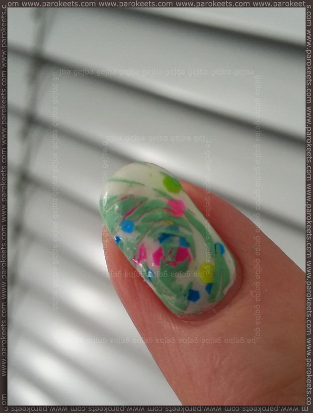 Essie Blanc + Alessandro Portland Dream + Mundo de Unas