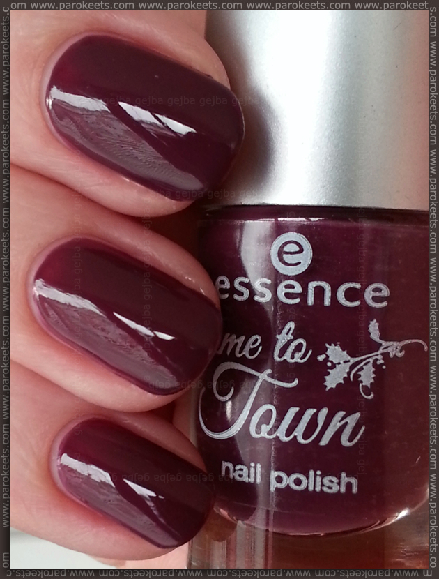 Essence Naughty or nice (Come to town LE) burgundy swatch