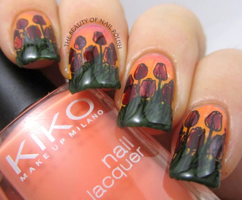 Tara - tulips manicure 2