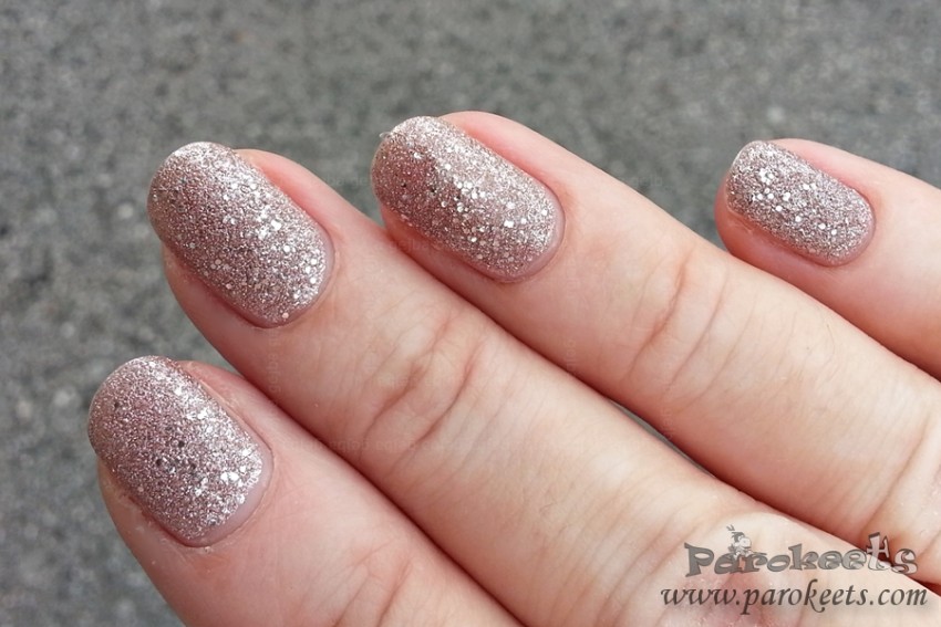 Avon Mineral Crush Pearl nail polish