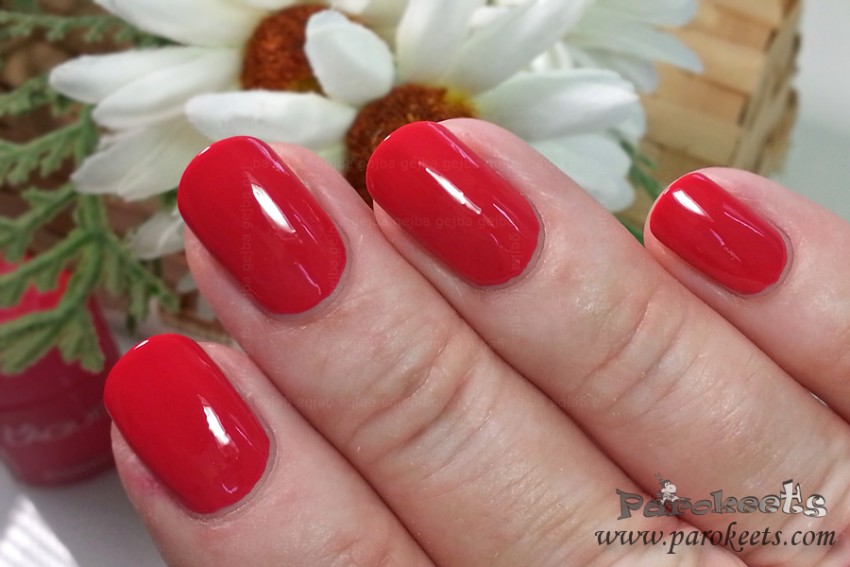 Bourjois La Lacque 04 Flambant Rose nail polish (2015)