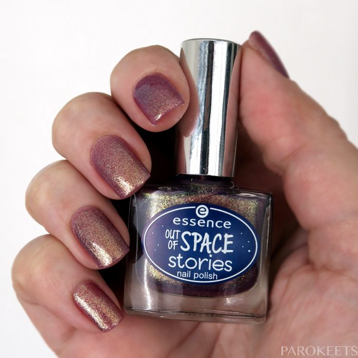 Essence Space Glam (Out of space stories) duochrome nail polish shade by Gejba Parokeets